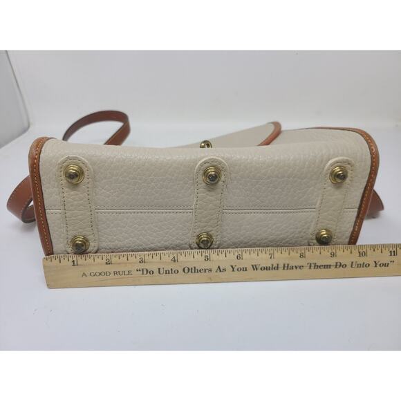 Vtg 90s Dooney Bourke Cream Brown All Weather Leather Crossbody Purse Turnlock - Picture 12 of 16